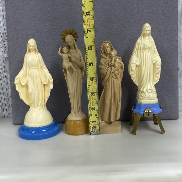 Vintage Religious Statues Virgin Mary Madonna Lot Of 4 Plastic - Read - Picture 2 of 16